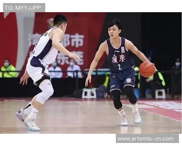 CBA新疆对阵广东精彩比赛录像回放分析与精彩瞬间回顾